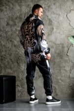 Мужской Черный Спортивный Костюм Плащевка с Надписями и Черепами (Анорак + Джоггеры)