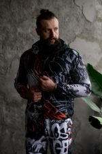 Мужской Черный Спортивный Костюм Плащевка в Принт Панк (Анорак + Джоггеры)