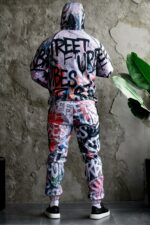 Мужской Белый Спортивный Костюм Плащевка в Принт Граффити (Анорак + Джоггеры)