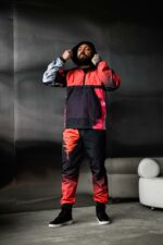 Мужской Черно-Красный Спортивный Костюм Плащевка с Принтом Закат Волна (Анорак + Джоггеры)