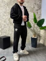 Мужской Графитовый Спортивный Костюм на Молнии с Принтом Топоры на Спине (На Флисе)