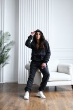 Женский Теплый Флисовый Черный Спортивный Костюм - Анорак с Капюшоном + Штаны Джоггеры