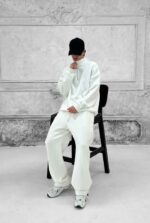 Мужской Утепленный Белый Костюм Оверсайз на Флисе с Зип Воротником - Кофта под Горло + Широкие Штаны