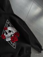 Мужское Черное Худи Утепленное на Флисе - Оверсайз с Вышивкой Череп в Розах