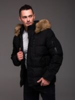 Мужская Теплая Зимняя Черная Куртка с Рыжим Мехом на Капюшоне