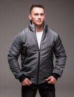 Мужская Демисезонная Серая Куртка под Горло с Прорезиненными Змейками