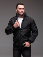 Мужская Демисезонная Черная Куртка под Горло с Прорезиненными Змейками