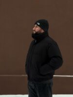 Мужская Черная Дутая Куртка на Зиму - Теплая с Высокой Горловиной