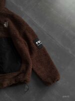 Мужская Плюшевая Коричневая Кофта Барашек на Молнии с Капюшоном и Вставкой из Плащевки
