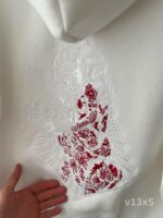 Мужское Белое Худи Трехнитка Свободного Кроя с Вышивкой Девушки