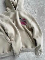 Женское Утепленное Бежевое Худи Оверсайз на Флисе с Маленькой Вышивкой Стич Ангел