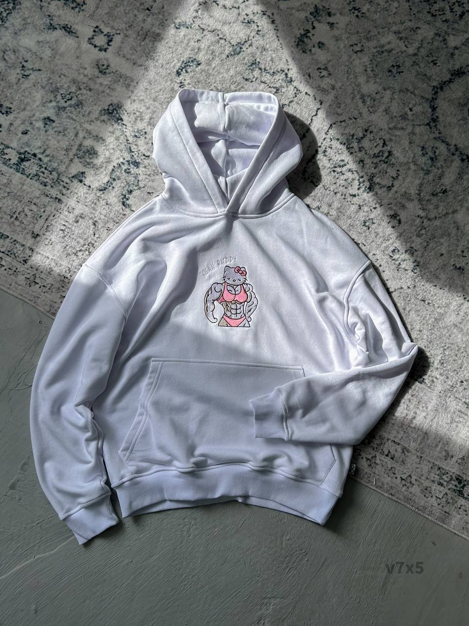 photo_2026-01-18_12-33-11 Женское Утепленное Белое Худи “Hello Kitty” Оверсайз на Флисе