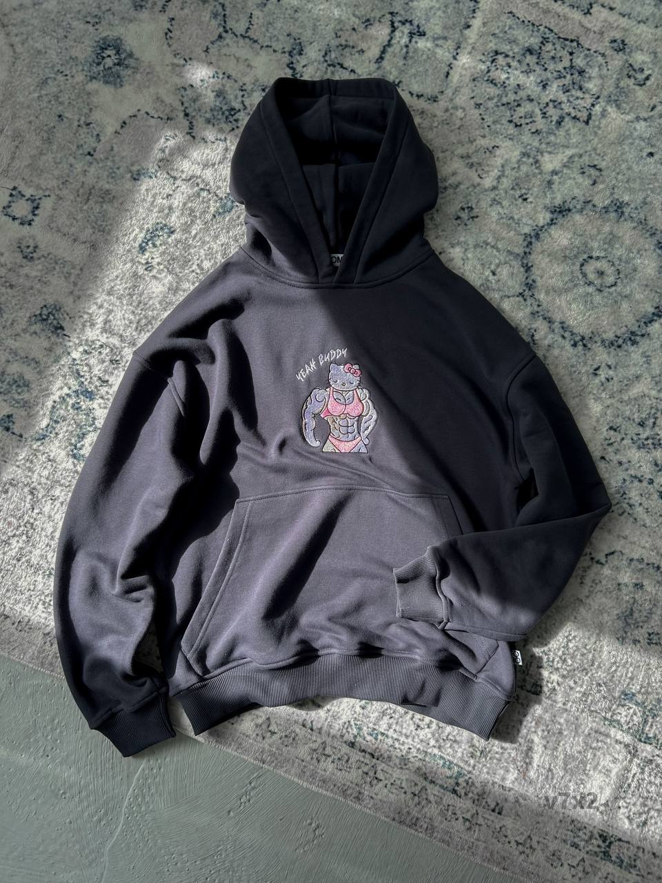 photo_2026-01-18_12-33-13 Женское Утепленное Графитовое Худи “Hello Kitty” Оверсайз на Флисе