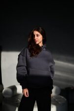 Женское Базовое Графитовое Худи Оверсайз с Утеплением на Флисе