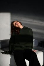 Женское Базовое Худи Хаки Оверсайз с Утеплением на Флисе