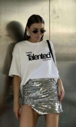 Женская Объемная Белая Футболка Оверсайз с Надписью "Talented"