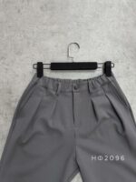 Мужские Классические Свободные Темно-Серые Штаны Брюки со Складками и Резинкой в Поясе