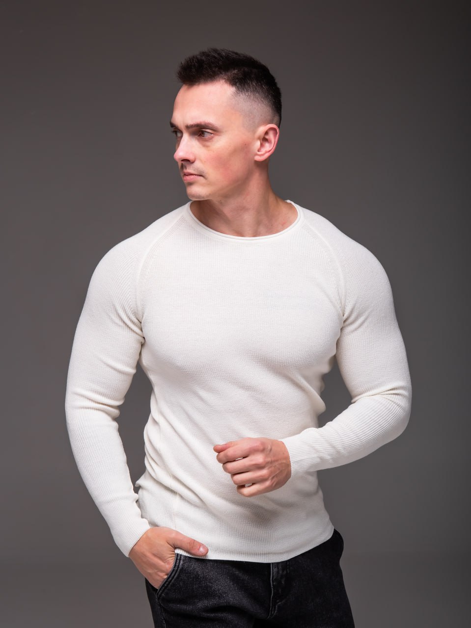 photo_2026-02-01_09-52-51 Мужской Классический Белый Свитер Приталенного Кроя