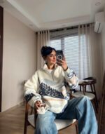 Женская Теплая Флисовая Белая Кофта с Принтом - Флиска Оверсайз с Высокой Горловиной на Змейке