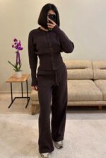 Женский Базовый Приталенный Коричневый Костюм на Пуговицах (Кардиган + Штаны)