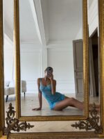 Женский Полупрозрачный Короткий Голубой Пеньюар в Принт с Сердечками + Трусики