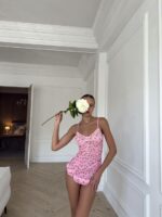 Женский Полупрозрачный Короткий Розовый Пеньюар в Принт с Сердечками + Трусики