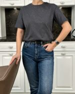 Женская Базовая Темно-Серая Футболка Свободного Кроя с Легким Блеском