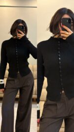 Женская Базовая Приталенная Черная Кофта в Рубчик на Пуговицах