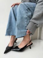 Женские Лаковые Черные Туфли Слингбэки на Маленьком Каблуке с Острым Носом и Открытой Пяткой