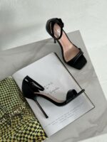 Женские Кожаные Черные Босоножки на Шпильке с Застежкой