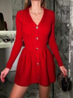 Женское Приталенное Красное Трикотажное Платье Мини на Пуговицах с V-вырезом