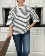 Женская Объемная Белая Футболка Оверсайз в Синюю Полоску