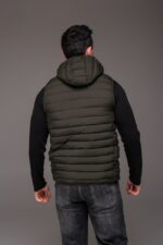 Мужская Базовая Стеганая Жилетка Безрукавка Хаки с Капюшоном