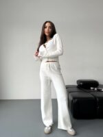 Женский Базовый Белый Костюм Двойка - Приталенная Кофта на Кнопках + Свободные Штаны