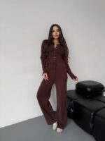 Женский Базовый Коричневый Костюм Двойка - Приталенная Кофта на Кнопках + Свободные Штаны