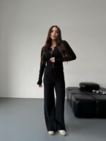 Женский Базовый Черный Костюм Двойка - Приталенная Кофта на Кнопках + Свободные Штаны