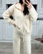 Женский Базовый Бежевый Костюм Свободного Кроя с Капюшоном на Молнии (Кофта + Штаны)