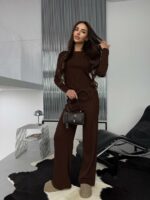 Женский Базовый Коричневый Костюм из Фактурной Ткани - Асимметричная Кофта + Свободные Штаны