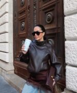 Женская Свободная Коричневая Кожаная Куртка Бомбер на Молнии