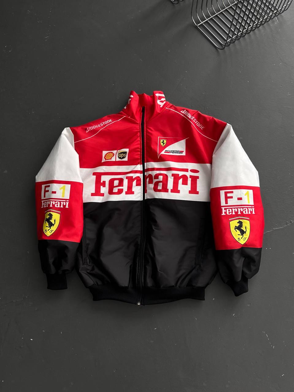 photo_2026-02-21_11-39-30 (2) Мужская Демисезонная Красная Куртка Бомбер на Змейке с Принтами Надписями