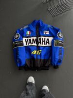 Мужская Демисезонная Синяя Куртка Бомбер на Змейке с Принтами Надписями