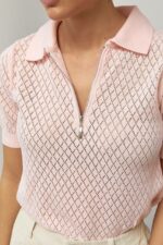 Женская Ажурная Розовая Футболка Поло в Ромбик с Воротником на Замочке