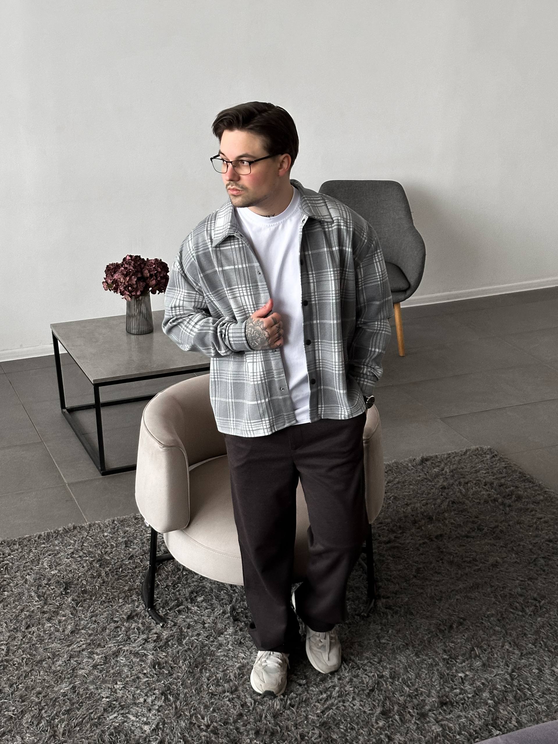 photo_2026-02-22_11-34-42 Мужская Байковая Серая Клетчатая Рубашка Свободного Кроя