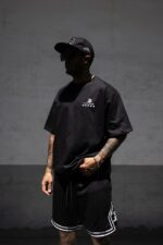 Мужская Черная Футболка Оверсайз - Хлопковая Объемная с Принтом на Спине