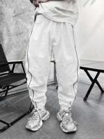 Мужские Белые Спортивные Штаны Плащевка - Джоггеры с Манжетами и Кантом