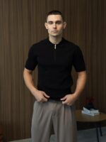 Мужская Классическая Трикотажная Черная Футболка с Воротником Поло на Замке