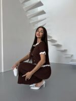 Женский Элегантный Шоколадный Костюм Двойка с Белыми Рюшами - Жакет на Пуговицах + Длинная Юбка