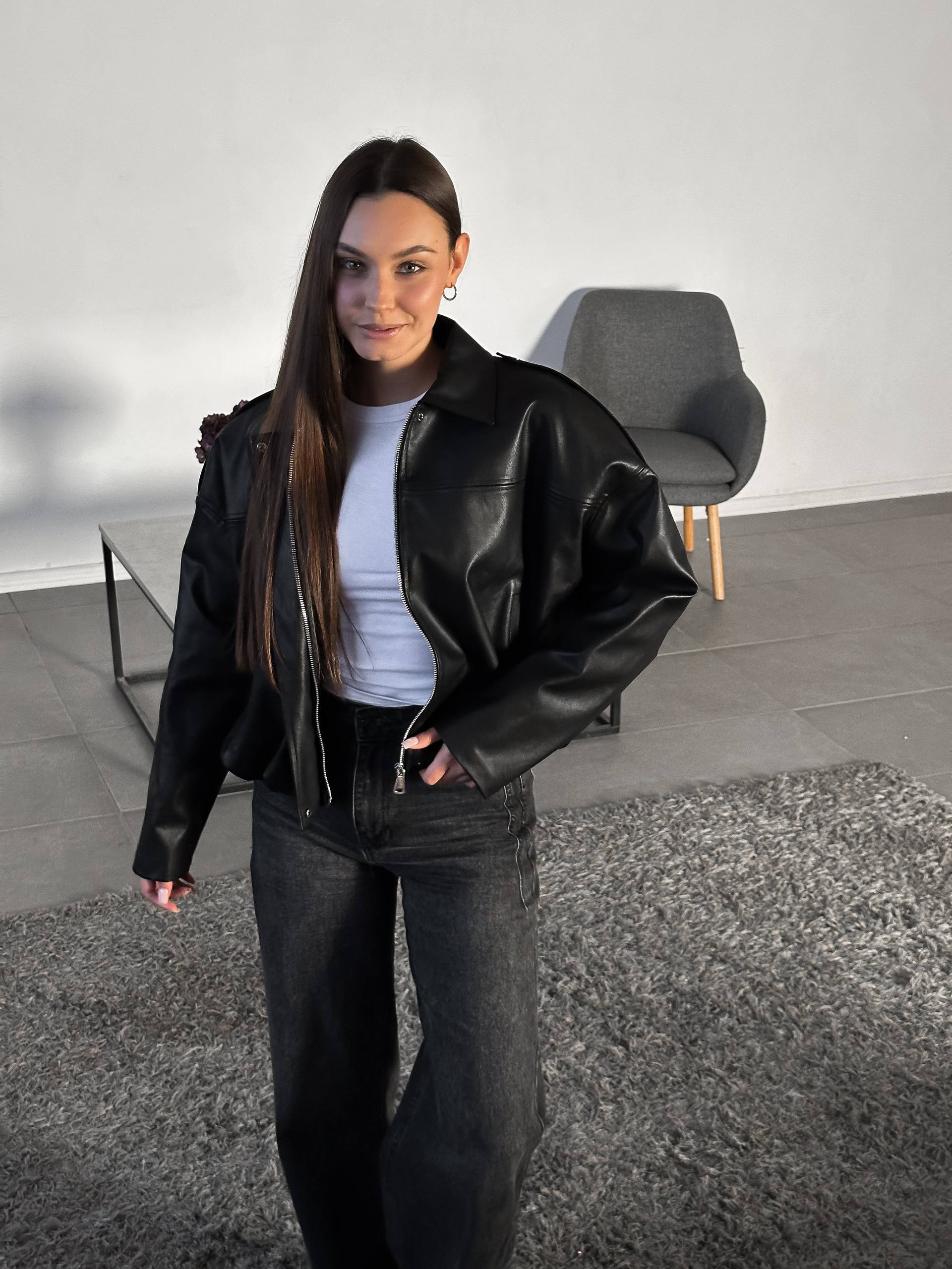 photo_2026-02-27_11-55-04 Женская Демисезонная Кожаная Черная Куртка Бомбер на Молнии