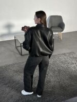 Женская Демисезонная Кожаная Черная Куртка Бомбер на Молнии