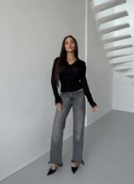 Женская Приталенная Полупрозрачная Черная Кофта на Пуговицах с Кружевом